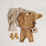 Fashion-Kids-Clothes-Set-Toddler-Baby-Boy-Girl-Pattern-Casual-Tops-Child-Loose-Trousers-2pcs-Baby-4