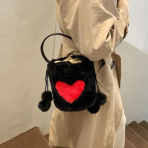 Heart-Plush-Tote-Bags-Chain-Furry-Luxury-Designer-Hand-Bag-For-Women-2021-New-Soft-Fluffy
